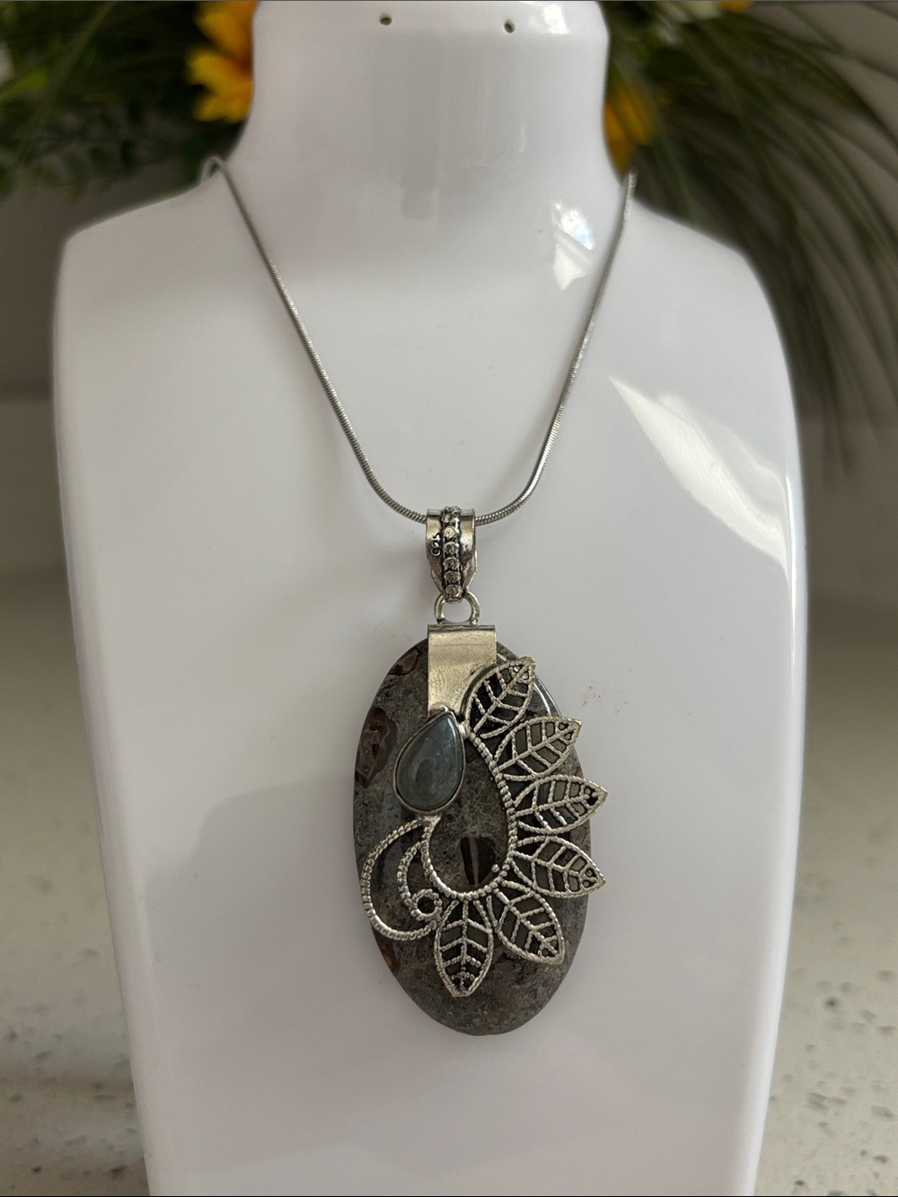 Silver Leaf Teardrop Coffee Bean Jasper & Labradorite Gemstone Pendant Necklace